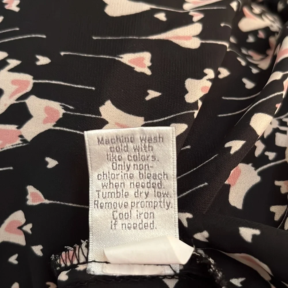 LC Lauren Conrad Heart Print Long Sleeve Top - Picture 9 of 9